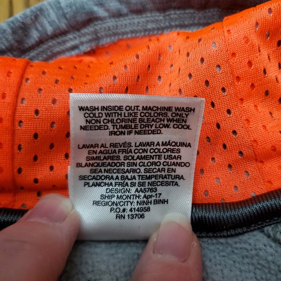 2 boys hooded size small sweatshirts - Picture 12 of 12